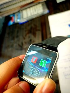 ANDROID SMARTWATCH