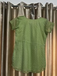 Chic Green Patterned Tunic Top