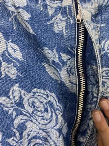 Casual Jeans With Floral Printing