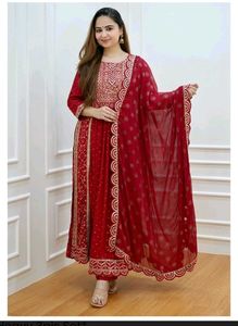 Elegant Red Embroidered Kurta Set