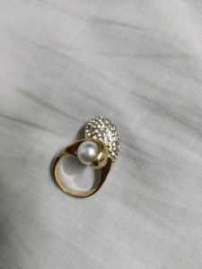 Pearl &amp; Gold Tone Ring