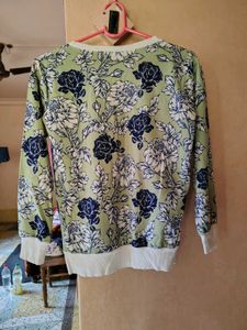 Korean sweatshirt