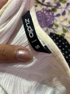 zudio Textured Crop Top