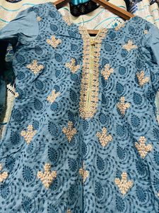 Pakistani Suit With Beautiful Dupatta