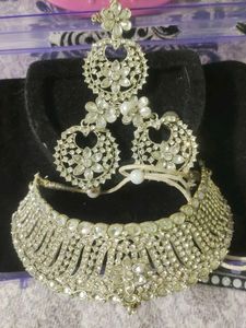 Sparkling Silver Choker with mang Tika