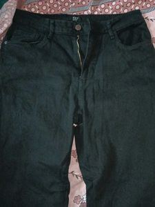 black jean