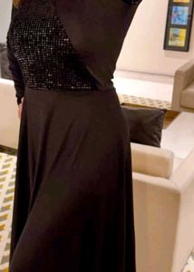 Elegant Black Maxi Dress