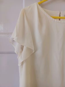 Flowy White Top
