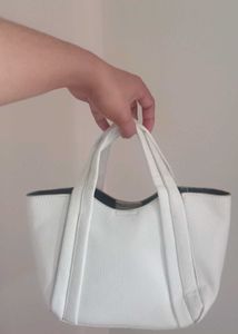 Pretty Handbag For Women