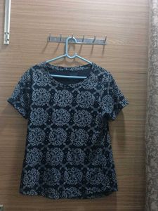 Patterned T-shirt