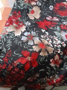 Beautiful black floral print polyester culotte...strachable elastic...no flaws...