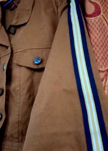Myntra Product Fitted Short Denim jacket