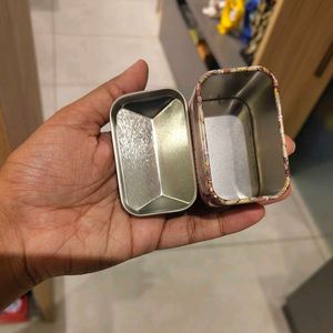 Home 🏠 Cafe Shaped Tin Containers
