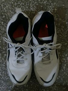 These R Casual Sneakers