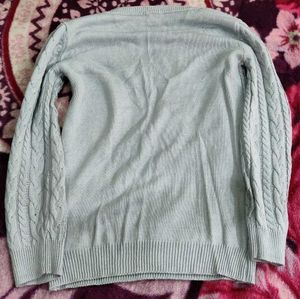 A Basic H&amp;M Pullover/ Sweatshirt