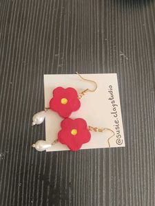 Handmade Floral Drop Earrings ♥️