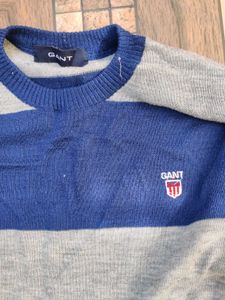 streachable unisex sweater