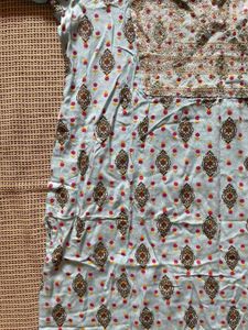 Sequinned Neck Kurti