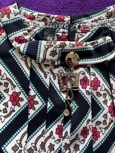 Stylish Girls' Printed Top