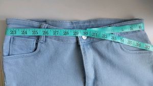 Size 30 - Skinny Fit - High Rise -