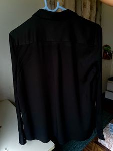 Uniqlo Black Button-Down shirt