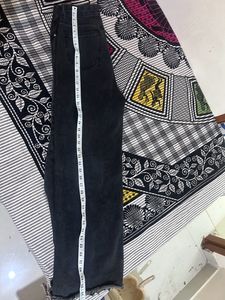 SALE ‼️‼️‼️‼️‼️‼️‼️‼️Urbanic Black Wide Leg Jean