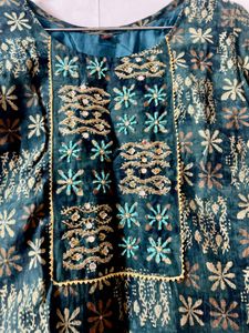 Embroidered Floral Kurta
