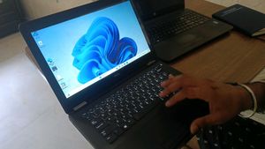 Light Weight Dell Laptop