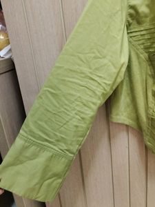 CROP SHIRT
