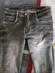 Original Tommy Hilfiger Jeans Size 28