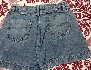 WESTSIDE DENIM SHORTS