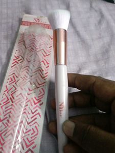 Nikbae Foundation Brush