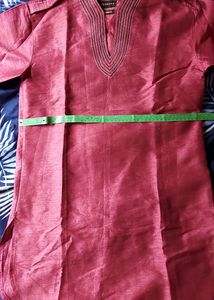 Brand New Luxurious Kurta, Never Worn. Best For Navaratri And Merriage Functions. You Will Not Regret Buying This.