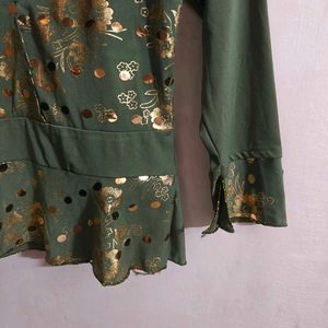 🆕 Green Floral Short Top
