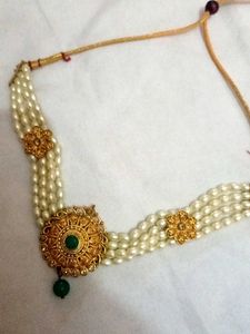 Pearl & Gold Tone Choker