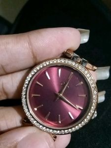 DRESS BERRY WATCH NO 2211556