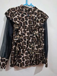 Cheetah Printed  Ruffle Top👌