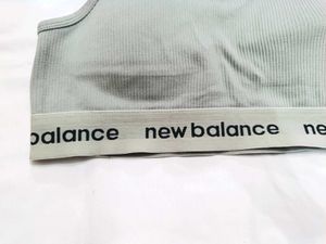 🇳🇿💫💗 New Balance Gray Ribbed Sports Bra