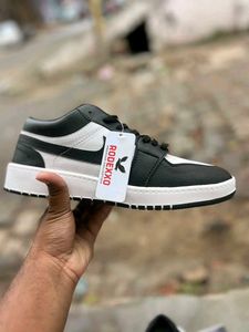 Stylish Black &amp; White Sneakers