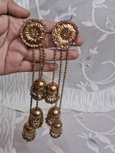 Earing  Long