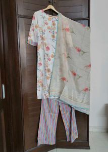 Women Floral Printed Linen Suit Set