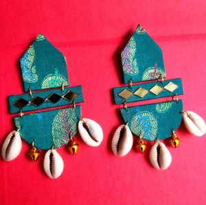 Unique Teal Earrings❤️