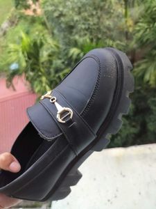 Roadster Black Loafer Shoes