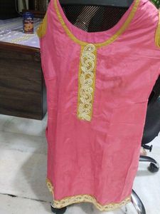 Pink &amp; Gold Embellished Kurti