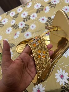 Golden Colour Heavy Work Edges