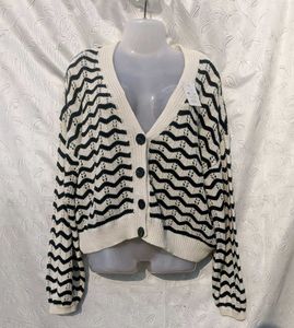 Stradivarius Chevron Knit Cardigan 🖤