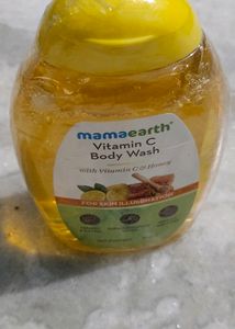 MamaEarth Vitamin C Body Wash with Vitamin C and Honey for Skin Illumination