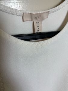 H&amp;M CREPE TOP