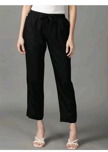 Black Cropped Linen Pants