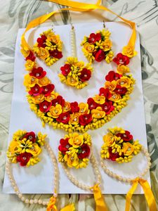 Floral Jewelry Set (Haldi)